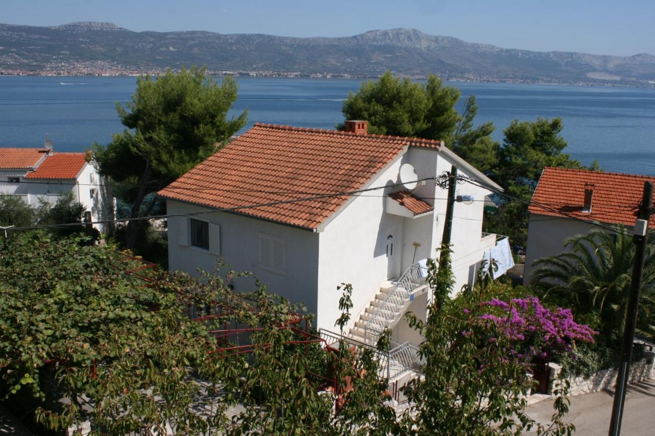 Apartments By The Sea Slatine, Ciovo - 6888 Trogir Eksteriør bilde